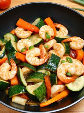 Delicious Shrimp and Zucchini Stir-Fry: A Quick and Healthy Culinary Delight!